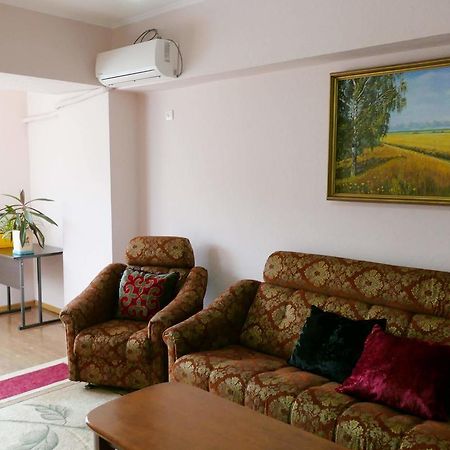 Bishkek Apartment Central Buitenkant foto