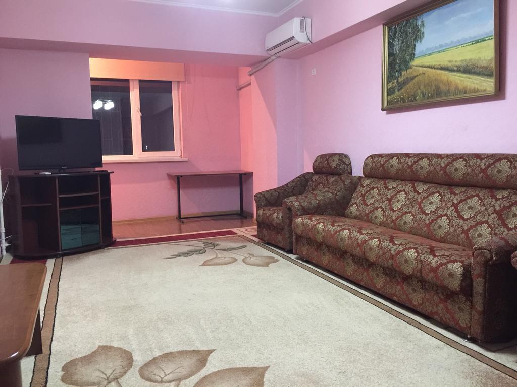 Bishkek Apartment Central Buitenkant foto